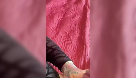 Tattooed Trans Girl and Her Creamy Cumshot