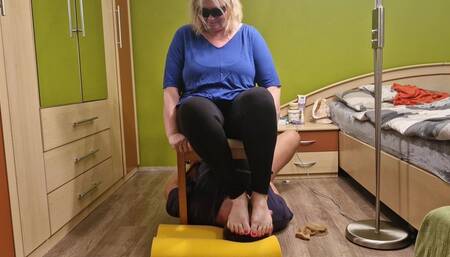 Face demolition - facebusting, facecrushing