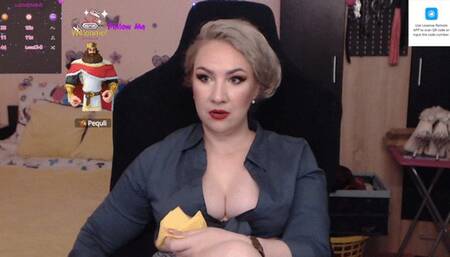 Worship my yellow rubber gloves and sexy feet