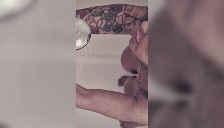 Wet Fuck in All Holes in the Shower