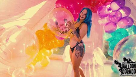 Mine sitpops Kalisan 18 on a Inflatable Chair 4K UHD Version