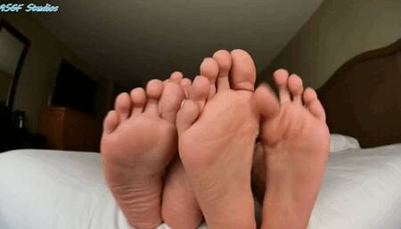 Latina Mamis back to tease with their sexy SOLES! - MP4