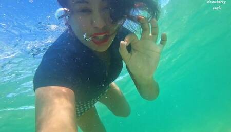 Trying to say i love you underwater SFW