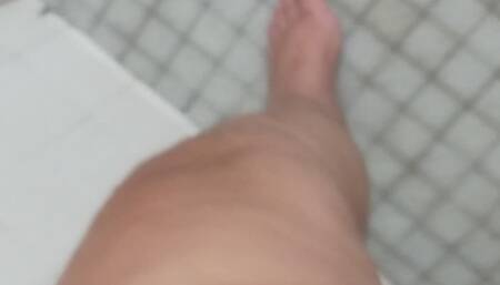 Taking a lil hot shower pretending im pregnant because of the outie bellybutton