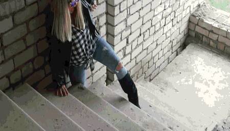 Lost boot on escape MP4 (1920x1080) FHD