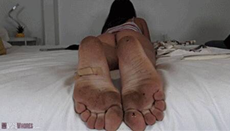 Lisa in Tiny Swallowed Unaware SFX 1080 HD Giantess Vore