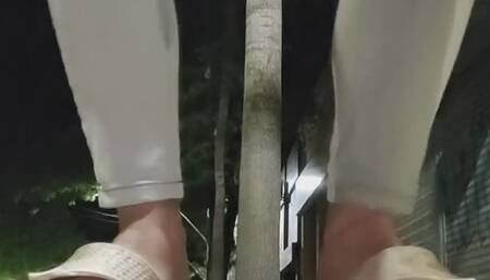 Pissing my clothes (public piss)