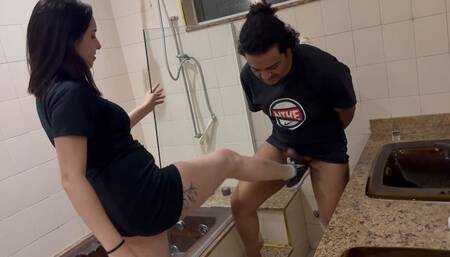 Hannah Loves kick nuts with her sneakers !