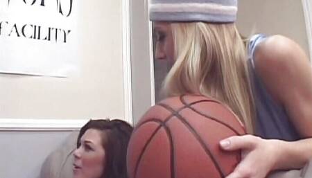 Marvelous French Babes Enjoying Lesbo Action