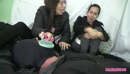 Clean your Soles with our Disgusting Spitting by Evelyn and Bruna # HD WMV