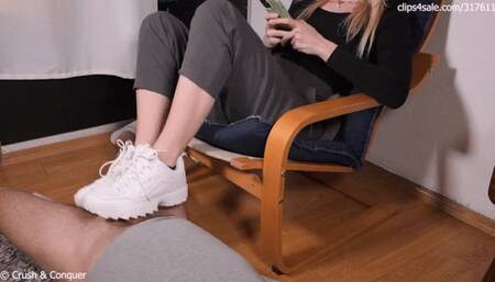 Footstool with Fila Disruptor HD Mobile Version