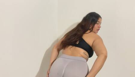 I MASTURBATE MY PUSSY WITH MY BEACH BALL WHILE I SMOKE