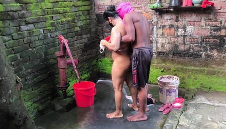 I See My Girlfriend Taking Bath After Which I Hugged Her and Started Fucking Her Ass