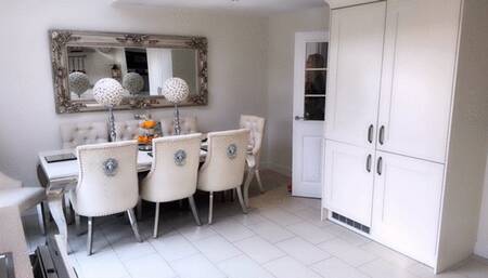 Natalia Wants You To Worship Her Latex Clad Ass