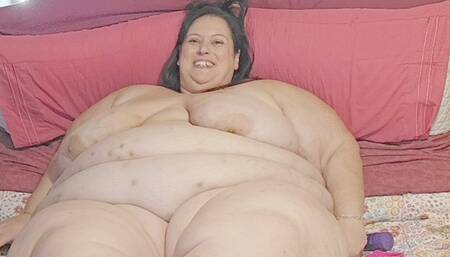 Ms Fat Booty - Too Fat For My New Vibrator