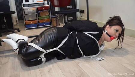 RaRa in: "Stop Me if You’ve Heard This Before…" Buxom Wooster Gets All Twined Up When the 'Calling Card Bandit' Shows Up to Ransack HQ! (HD)