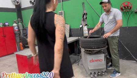 Big fuck I get mechanic and farts on the cock