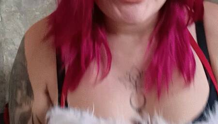 blow and pop transparante baalloon with spit