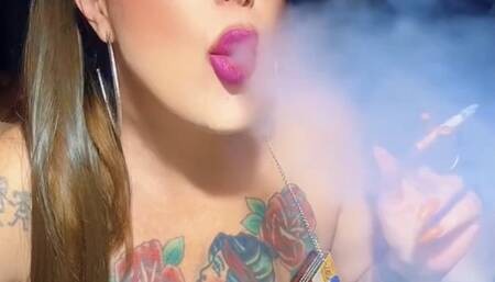 Marlboro Red - Do you want to be my ashtray?