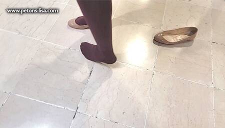 When Cinderella regrets wearing Louboutins - Part 1 (Heelpopping, Shoeplay, Lost shoes)