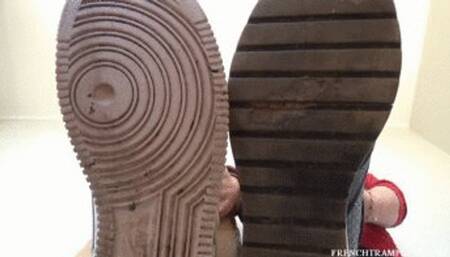 2321 Sneakers trampling with Alexia and Noemie