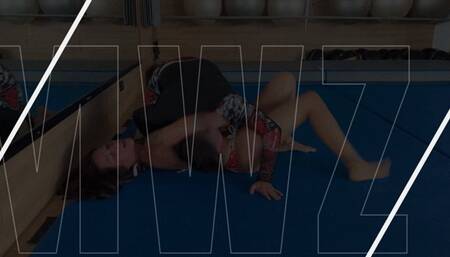 ITALIAN GIRLS-NEXT-DOOR - Beatrice - MIXED CATFIGHT in 4K!