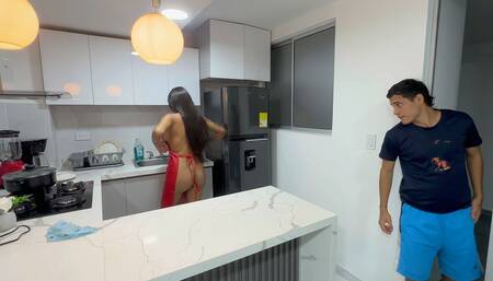 Hard Sex with My Latina Stepsister in the Kitchen I End up Giving My Stepsister Sofia the Best Fuck of Her Life