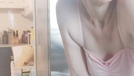 Stevie sneezes into the fridge and all over the food