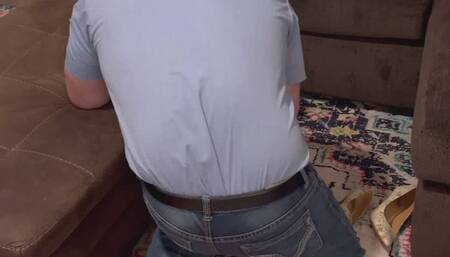 Internet Guy Gets A Sweaty Foot Job