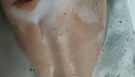 See my Hot Ass and Body V2