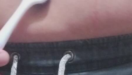 Cleaning my belly button