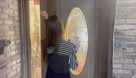 Misty Adams picks the wrong house FOOT WORSHIP HIDEF MOV