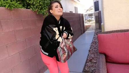 INEED2PEE IPOD Faith Shalyn Lockedout pissing nurse scrubs