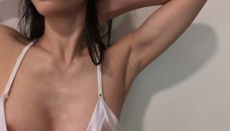 TALL ASIAN GIRL MUSCLE FLEXING | Wendi Love