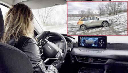 Domina Irina leather coat gloves boots high heels stuck HAVAL in the mud on the mountain_1080_full video 18 min