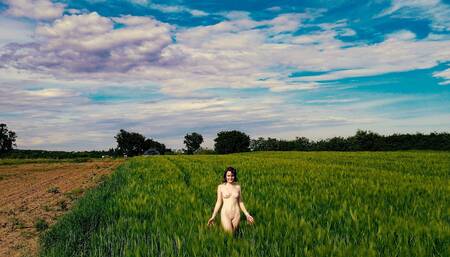 Darcy Dark Outdoor Peeing & Golden Shower