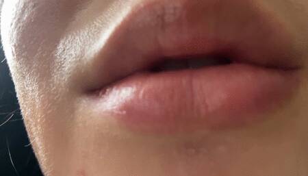 Aurora’s Daytime Teeth Tease