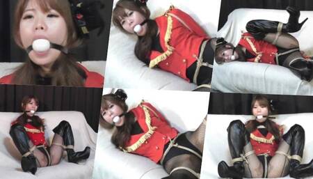 Stalker Strings up Celebrity: pt1 Freaky Frogtie!