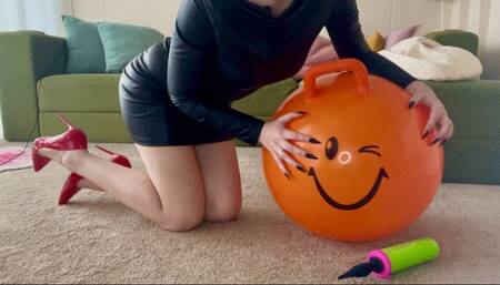 Hopper ball fun (non-pop)