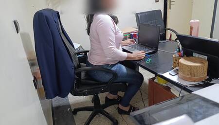 My Boss at Work Asked Me to Fuck Her Every Day in Exchange for a Raise! She Said She Wanted to Be My Sugar Mommy