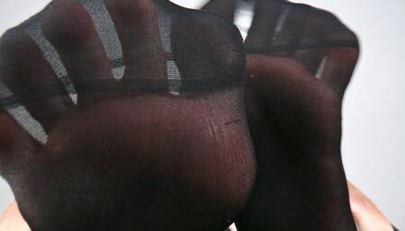 Lady Nora - Take a deep breath of my nylon foot odor!