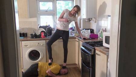 Chelsea's Black Platform High Heels