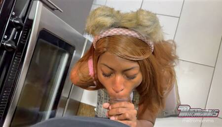 Furry Gobbles Dick For Breakfast [KITCHEN SCENE]