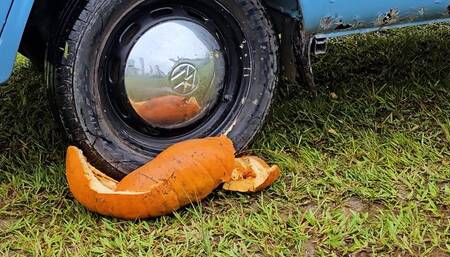 Bad Mandy - Outside View