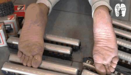 Merciless Train Waggons crush 12