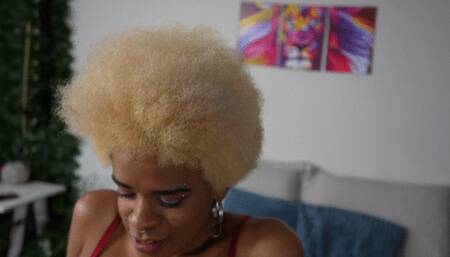 Squirt a arte de fazer gozar- Molhando o lençol de tesão, ela gozou na cama de tantoTesao