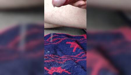 Huge Hands-free Cumshot