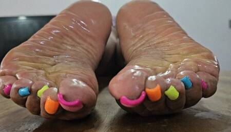 Balbina Wrinkled Soles Big Feet candy Finger Nails Fetish Session