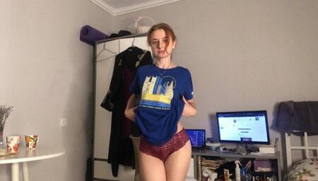 Fingering belly button!