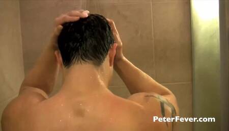 Peterfever Muscular Jock Peter Le Showers Solo on Cam